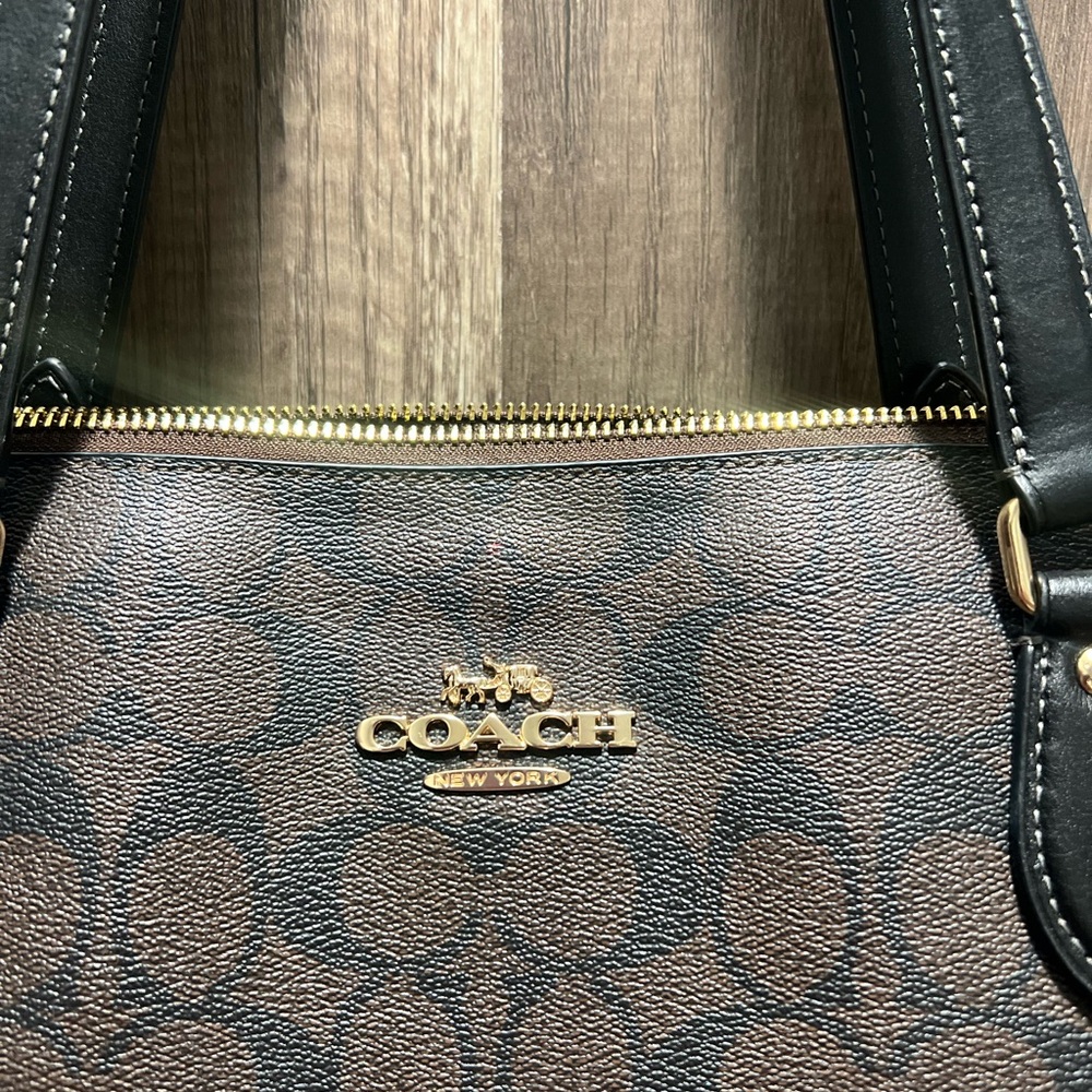 Coach Brown and Black Signature Tote Purse Bag Zip up - Picture 3 of 15